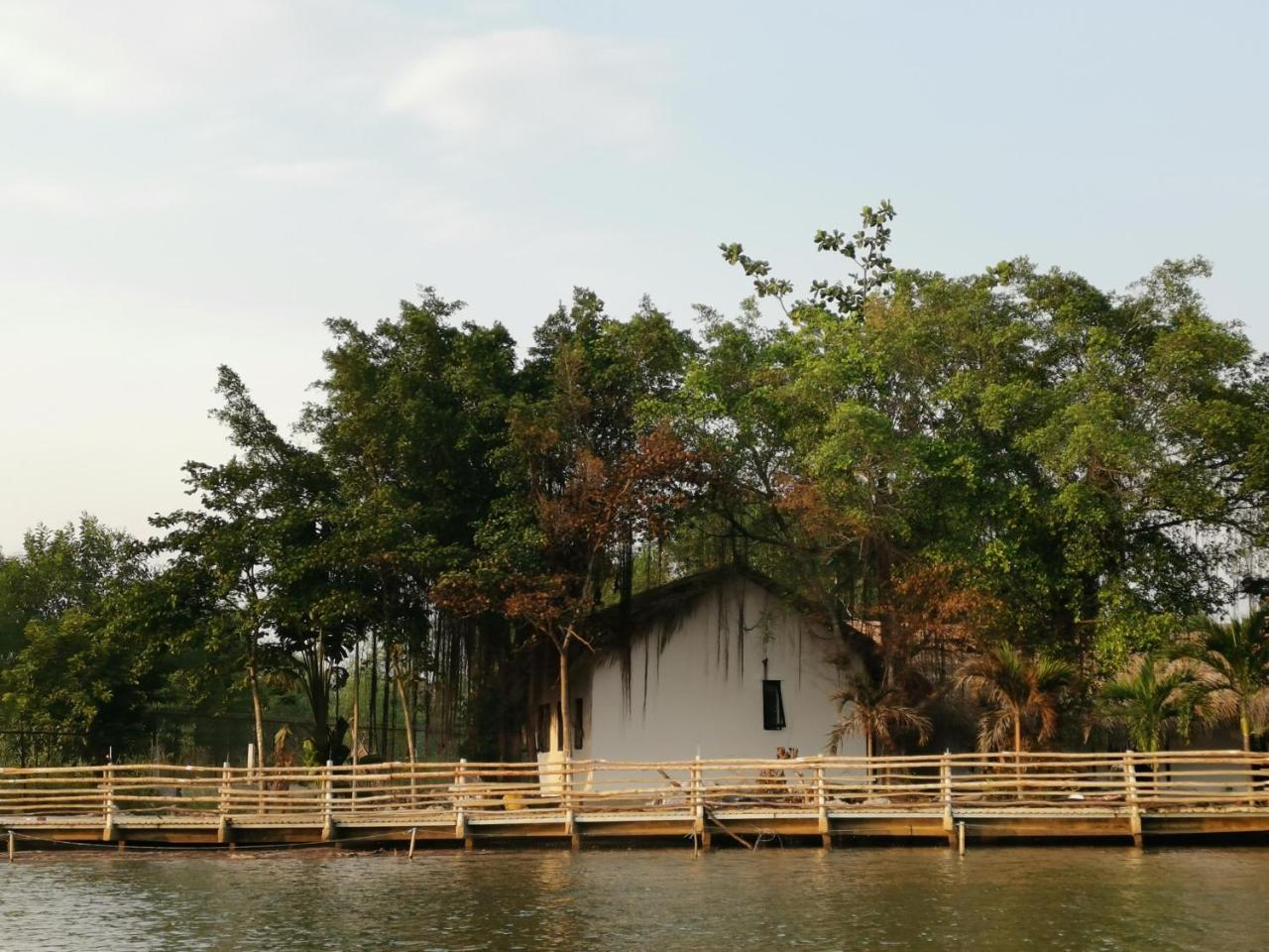 Chi-Bu Riverside Nhon Trach Exterior photo